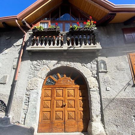 Casa Nel Centro Storico Di Borno 빌라 외부 사진