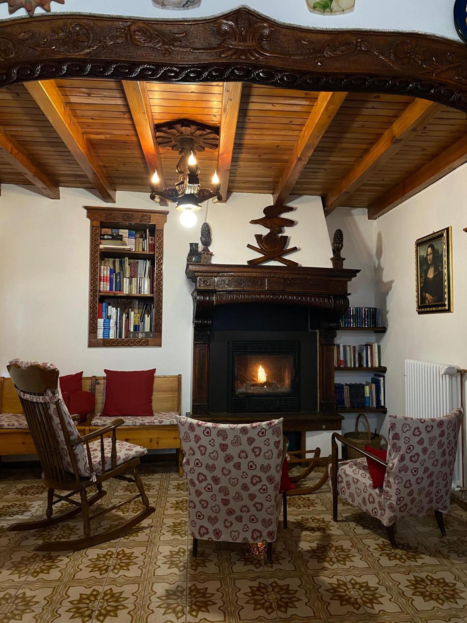 Casa Nel Centro Storico Di Borno 빌라 외부 사진