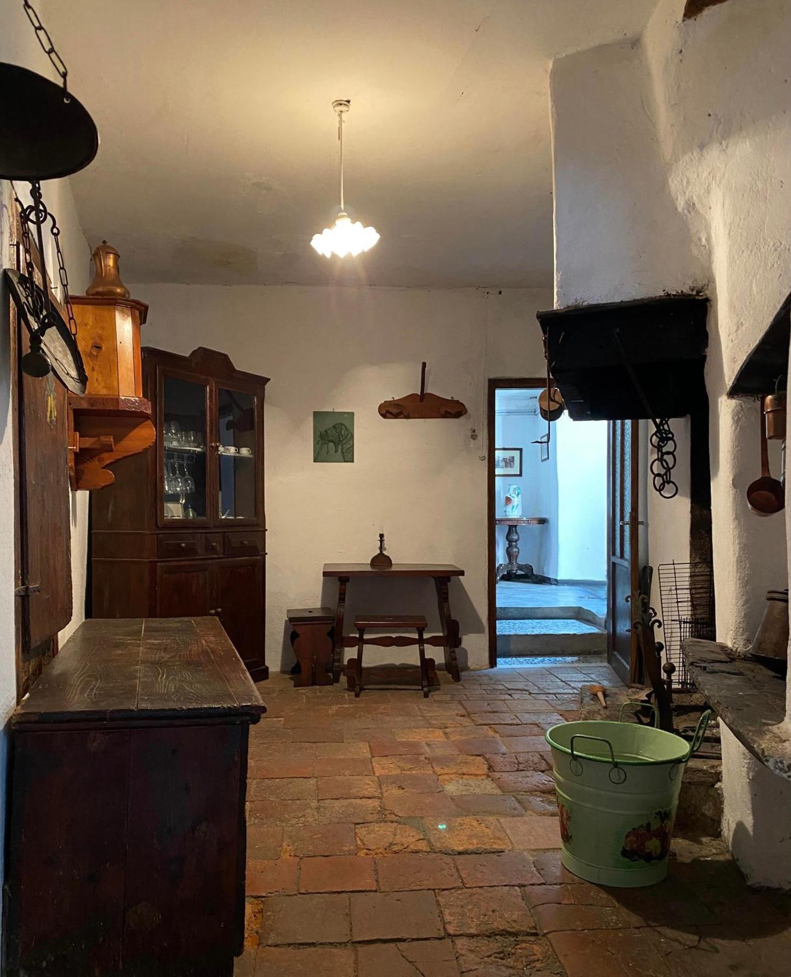Casa Nel Centro Storico Di Borno 빌라 외부 사진