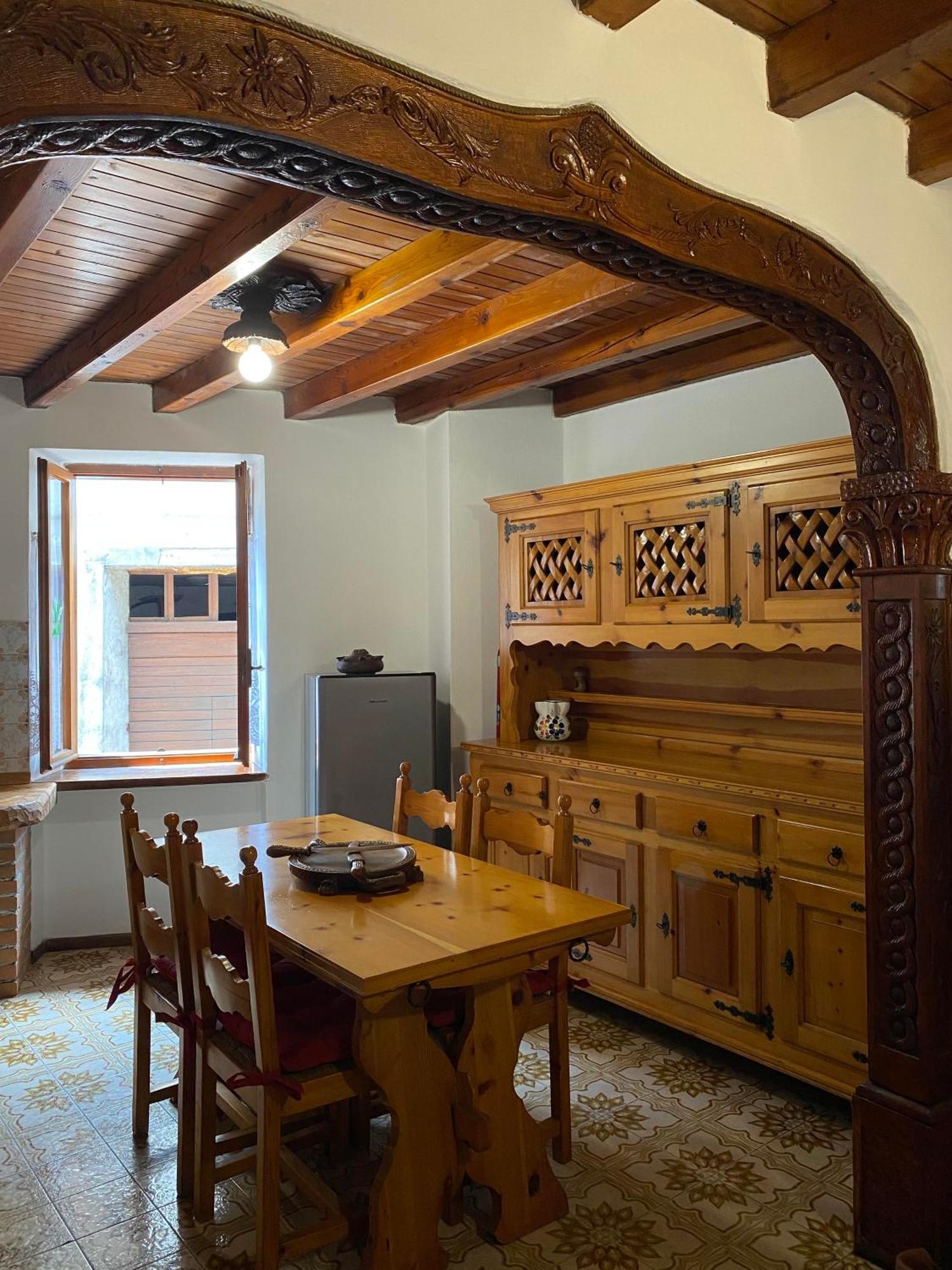 Casa Nel Centro Storico Di Borno 빌라 외부 사진