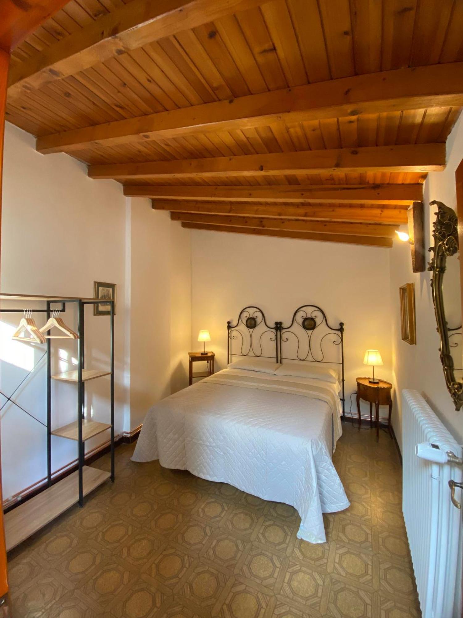 Casa Nel Centro Storico Di Borno 빌라 외부 사진