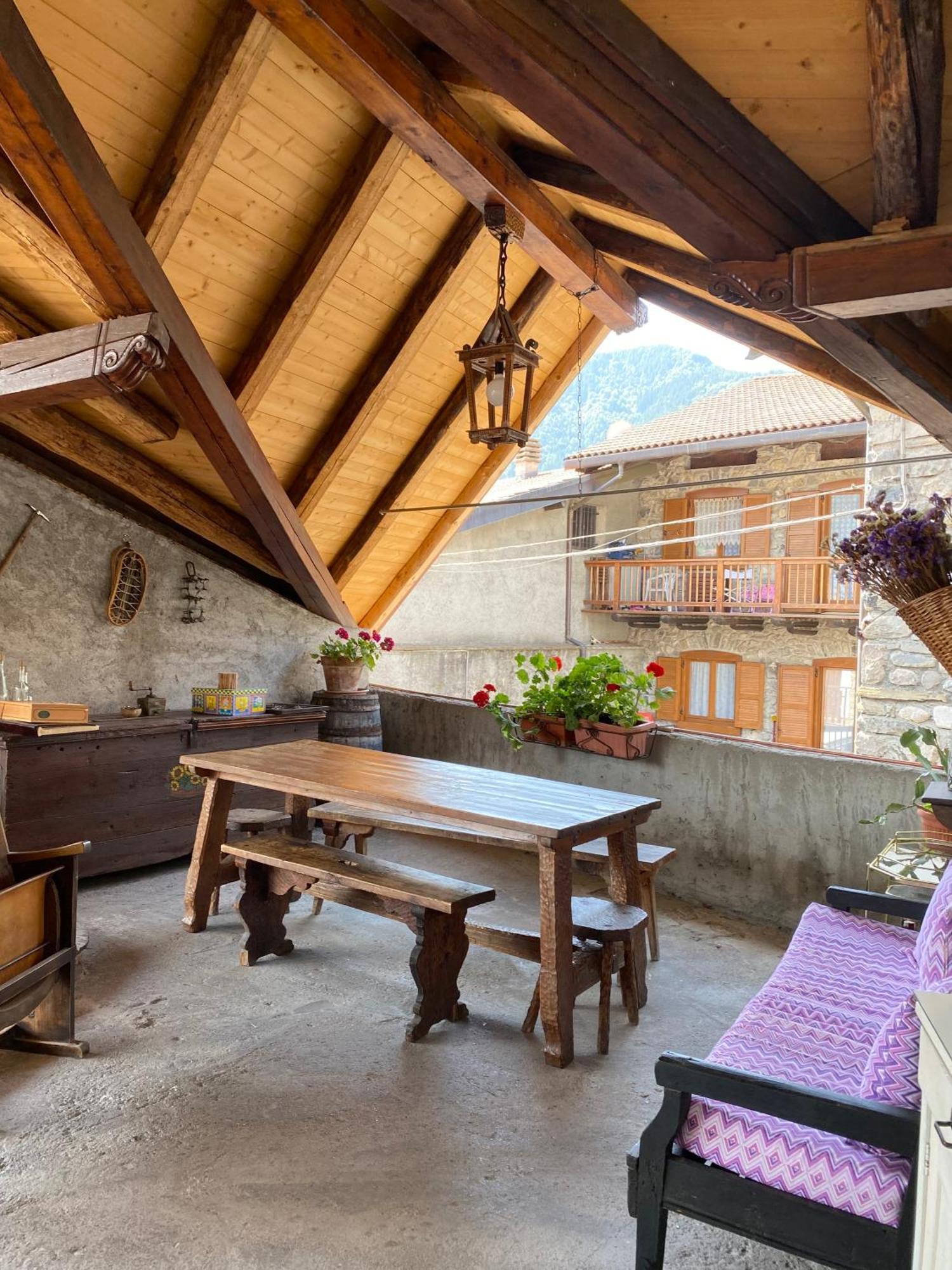 Casa Nel Centro Storico Di Borno 빌라 외부 사진